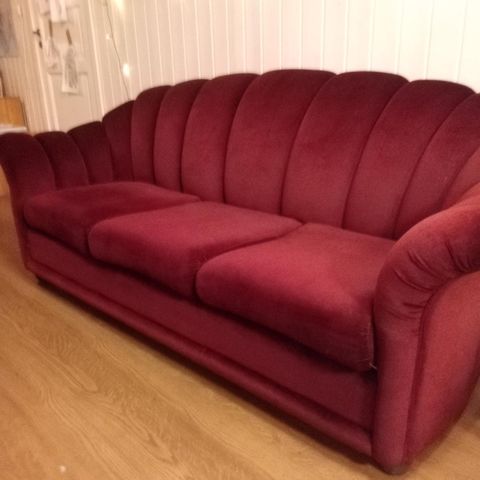 Retro sofagruppe i rød fløyel