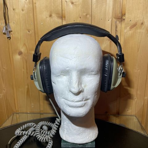 PrinzSound Model 8V Stereo Headphones