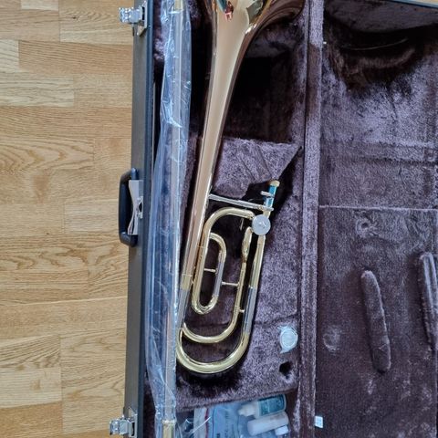 Yamaha trombone / basstrombone YBL 421