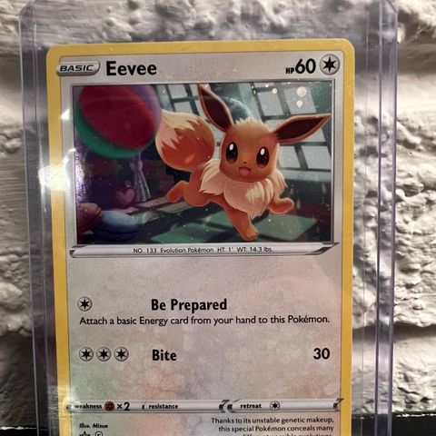 Eevee SWSH212 - Pokemon TCG Black Star Promo (2021)