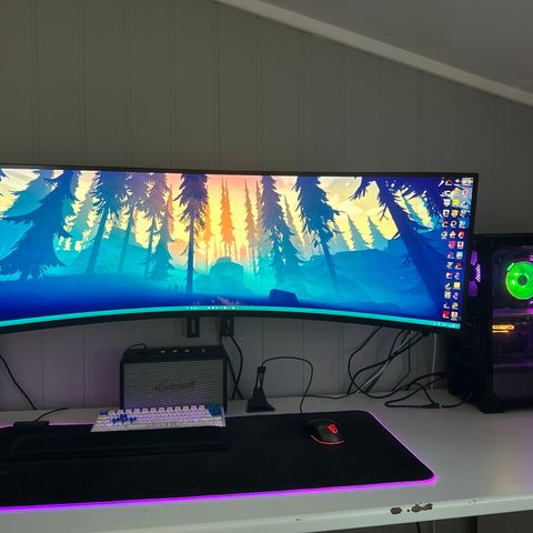 STRØKENT Gaming Setup! Nydelig PC og Ultrawide Monitor