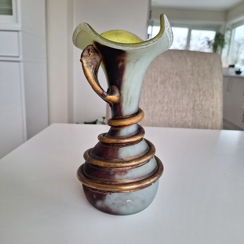Vase / kunst - hånlaget