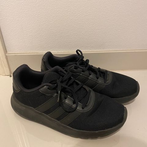 Adidas sko