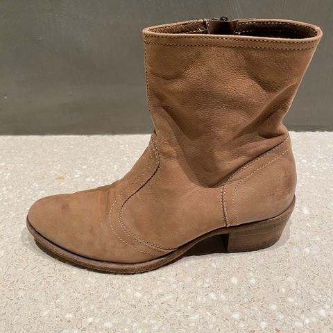 Laura Bellariva sko boots str 36.