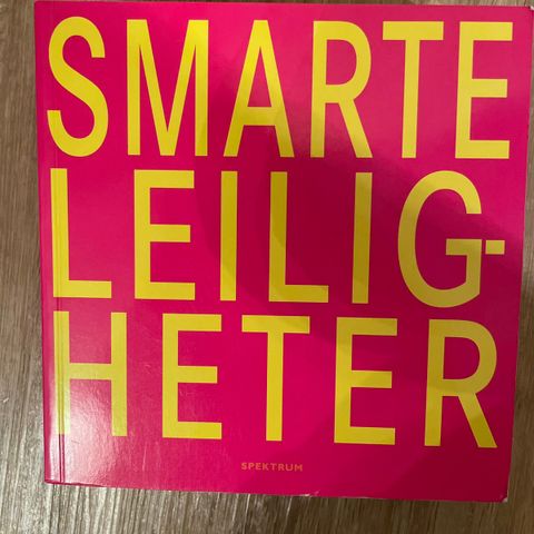 Bok. Smarte Leiligheter