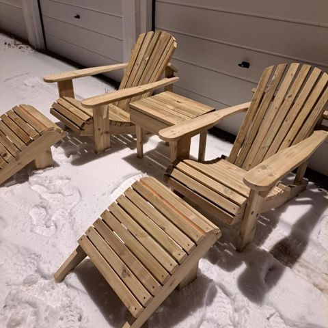 Flotte Adirondackstoler+fothviler +Bord