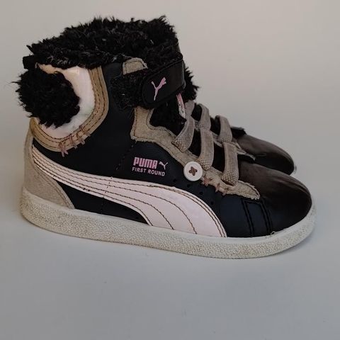 Puma sneakers str 24