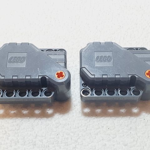 LEGO Pullback Motor 6 x 5 x 3 (12787c01) + Motor Blox (12787c01pb02)