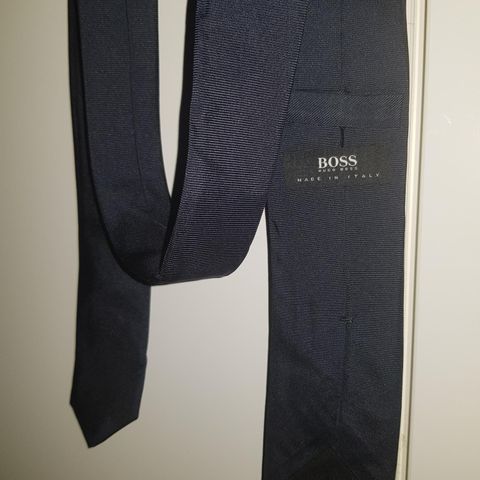 Ny pris... Moderne Hugo Boss slips 6CM