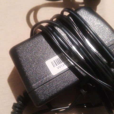 Various mains adapters - for HP laptop, phones, etc.