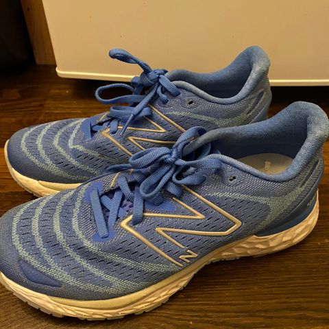 Nesten nye New Balance joggesko str 36