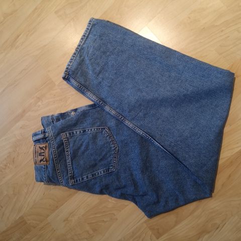 Jeans XS sweet sktbs