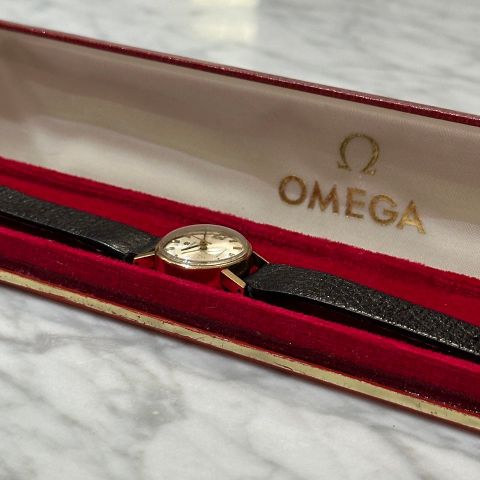 Vintage Omega klokke til dame