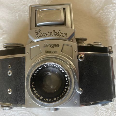 Vintage Exakta Jhagee 35 mm speilrefleks kamera, inkl. Blitz