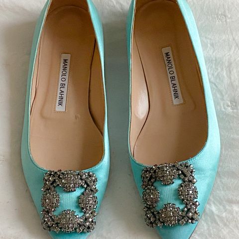 Manolo Blahnik Hangisi Flats