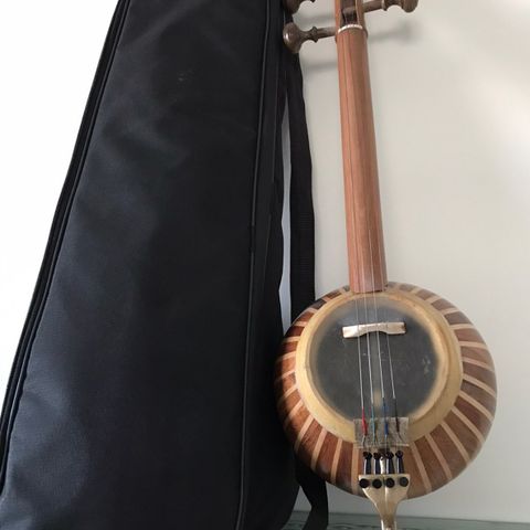 persiske kamanche (stryke instrument)