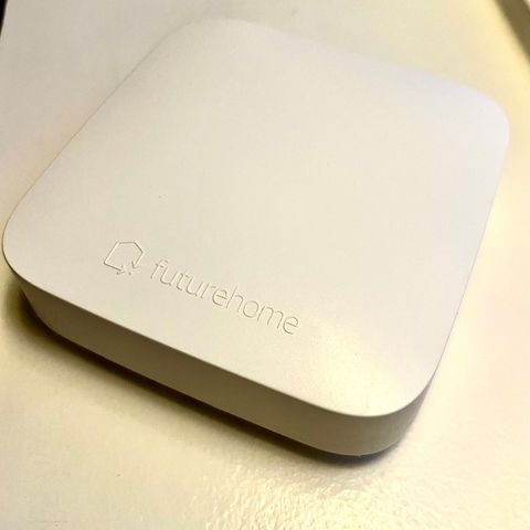 futurehome Smart Hub 1v0