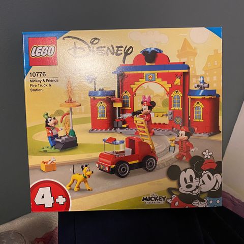 Lego Disney 10776, Mickey & Friends Fire Truck & Station