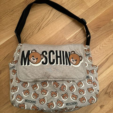 Moschino baby stelleveske