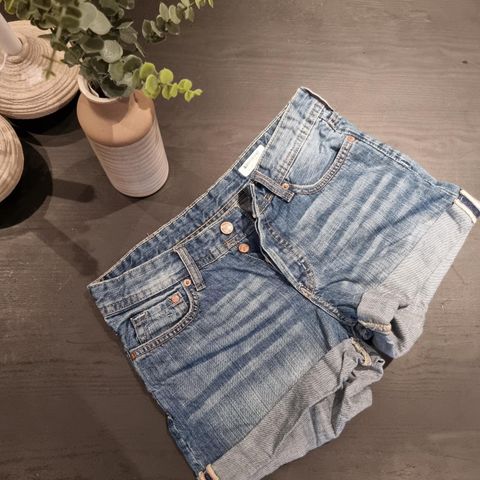 Boyfriend denim shorts