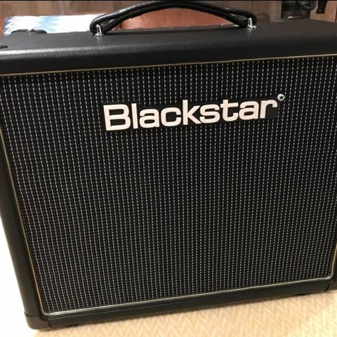 Blackstar HT5R RØRFORSTERKER