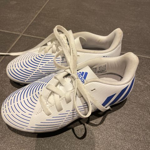 Adidas predator fotballsko