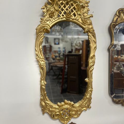 Flott speil i rokokko-stil