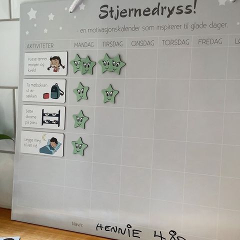 Stjernedryss motivasjonskalender - kalender til barn fra Sjarmtroll.no