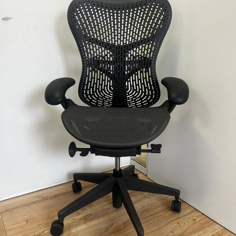 Herman Miller Mirra 2 Full Option