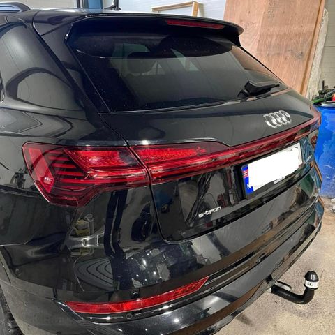 Tilhengerfeste Audi Etron avtagbar skjult 10.500 inkl montasje