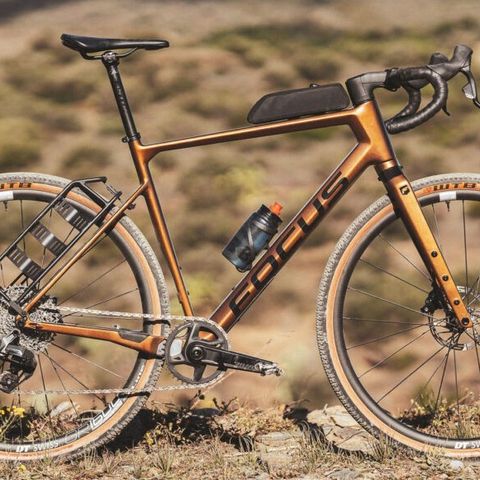 SOMMER, SOL og KNALLKJØP - FOCUS Atlas 8.9 Carbon SRAM Rival eTap AXS Gravel *