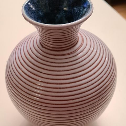 Spesiell keramikkvase fra BJØRRE keramikk, 48, E.F.