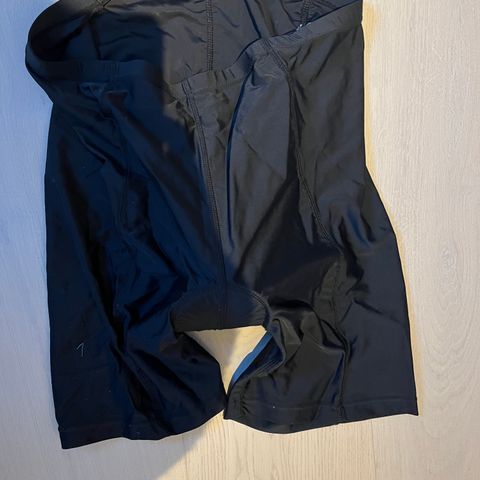 Energetics sykkelshorts selges