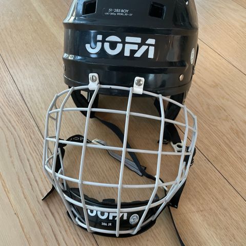 Ishockeyhjelm str 50-57