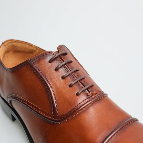 Oxford sko med cap toe i ekte skinn, brun