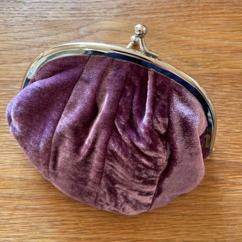 Auberginfarget portmonné, Granny purse