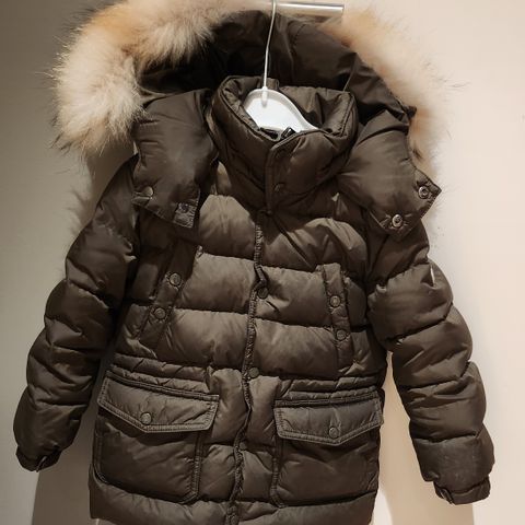 Moncler str 104