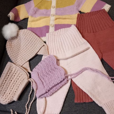 New baby girl handmade knitted set