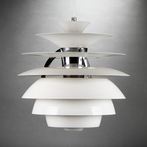 PH Snowball Kuglelamel Taklampe. Poul Henningsen for Louis Poulsen AS