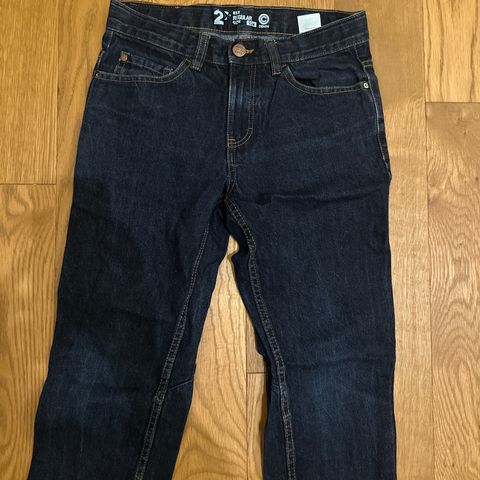 Meget Pent brukt mørke jeans str 158 (regular fit) - kun 79kr