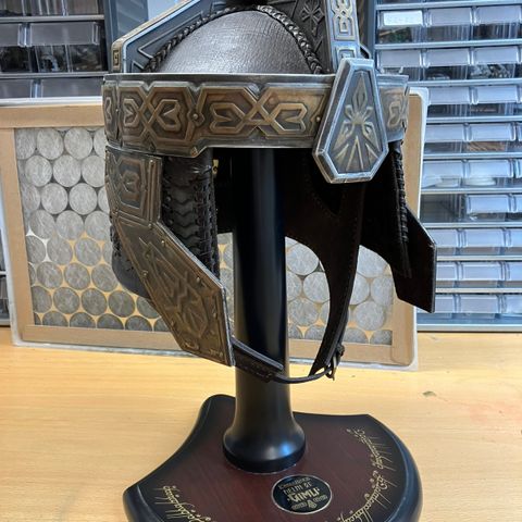 United Cutlery Helm of Gimli limited edition