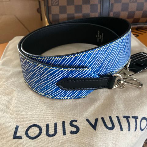 Louis vuitton bandouliere strap