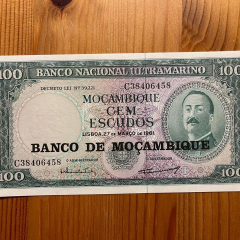 MOÇAMBIQUE. 100 escudos. UNC. Utgitt 1961.