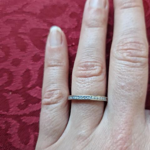 Forlovelsesring/giftering med diamanter til salgs