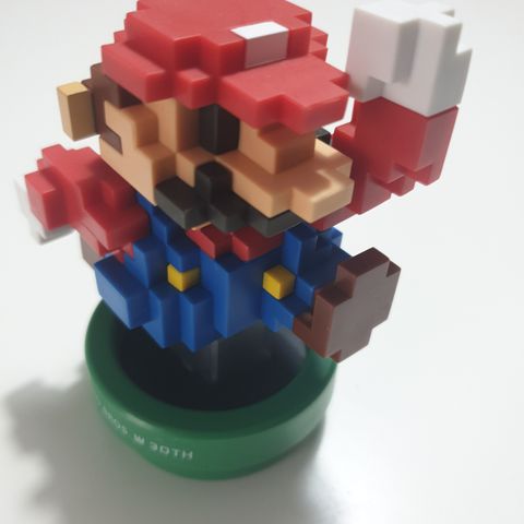 Super Mario 8bit Amiibo