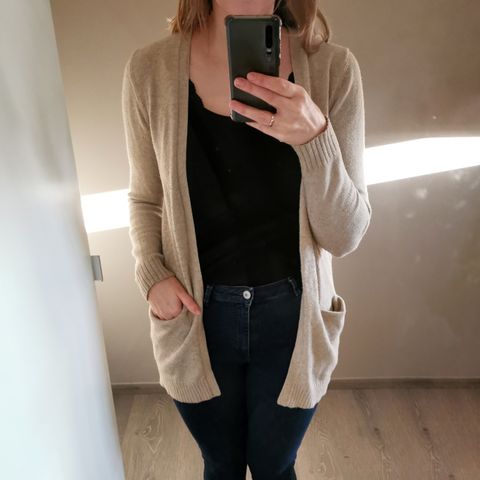 Beige, lang cardigan