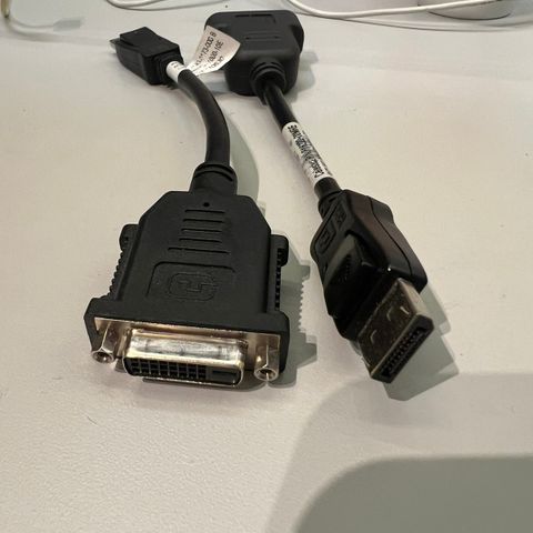 DVI til Displayport overgang