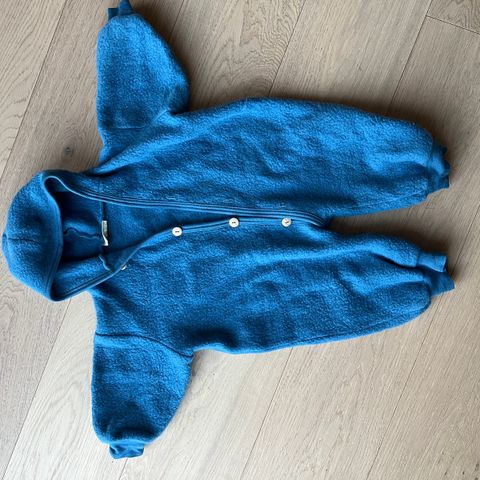 ullfleece dress fra Nøstebarn