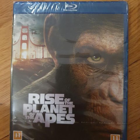 RISE OF THE PLANET OF THE APES. I PLAST