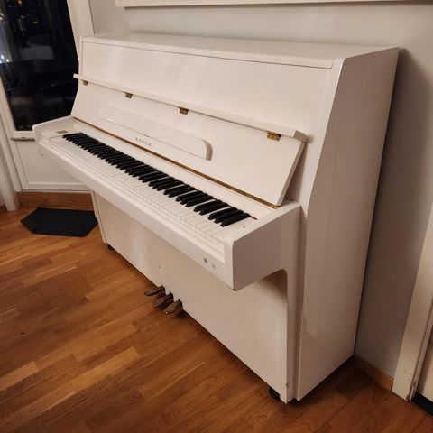 Hvitt Samick Piano